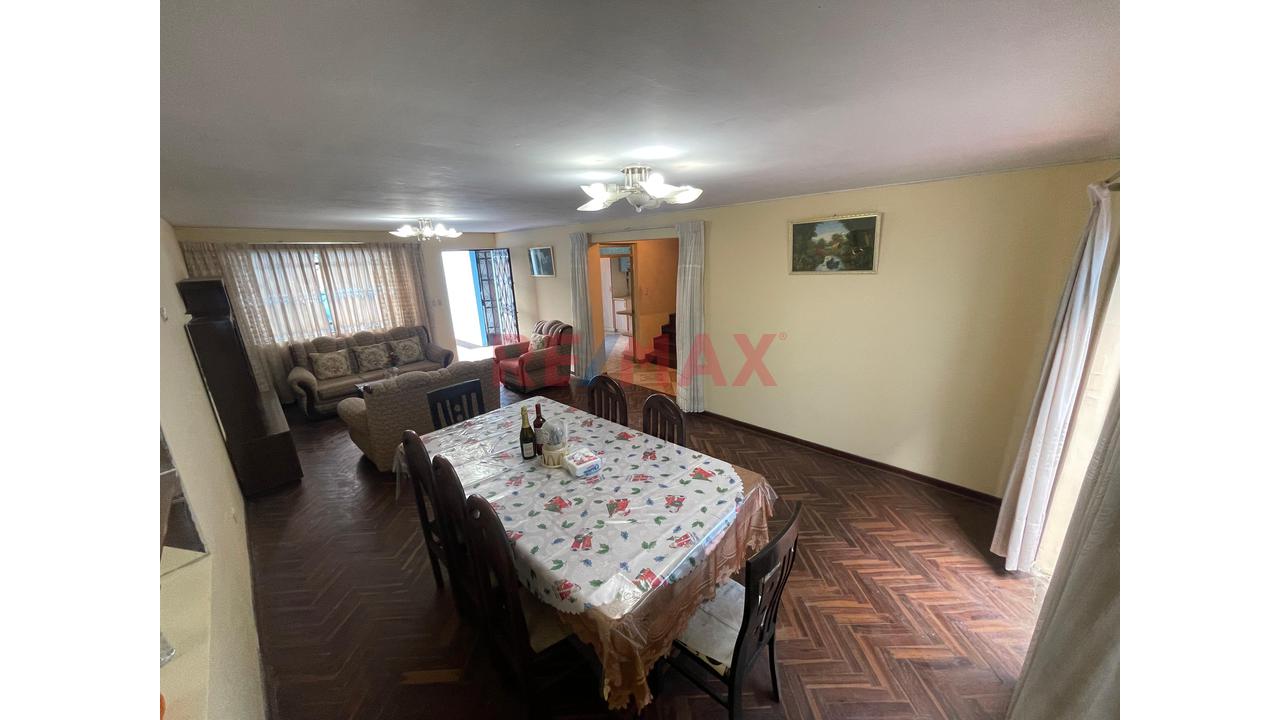 Se Alquila Departamento De 150M2 Con Cochera En Primer Piso Frente A Parque — foto 4