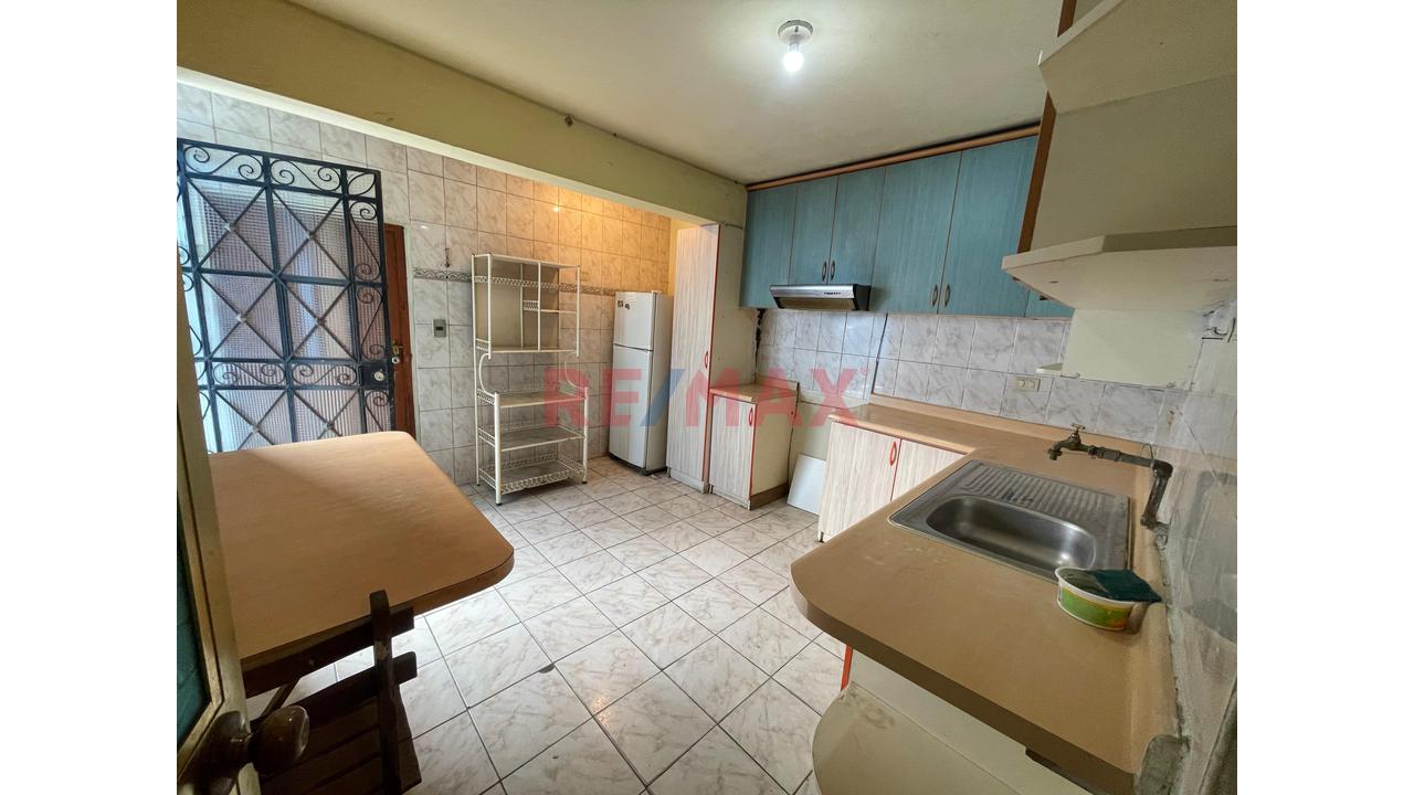 Se Alquila Departamento De 150M2 Con Cochera En Primer Piso Frente A Parque — foto 14