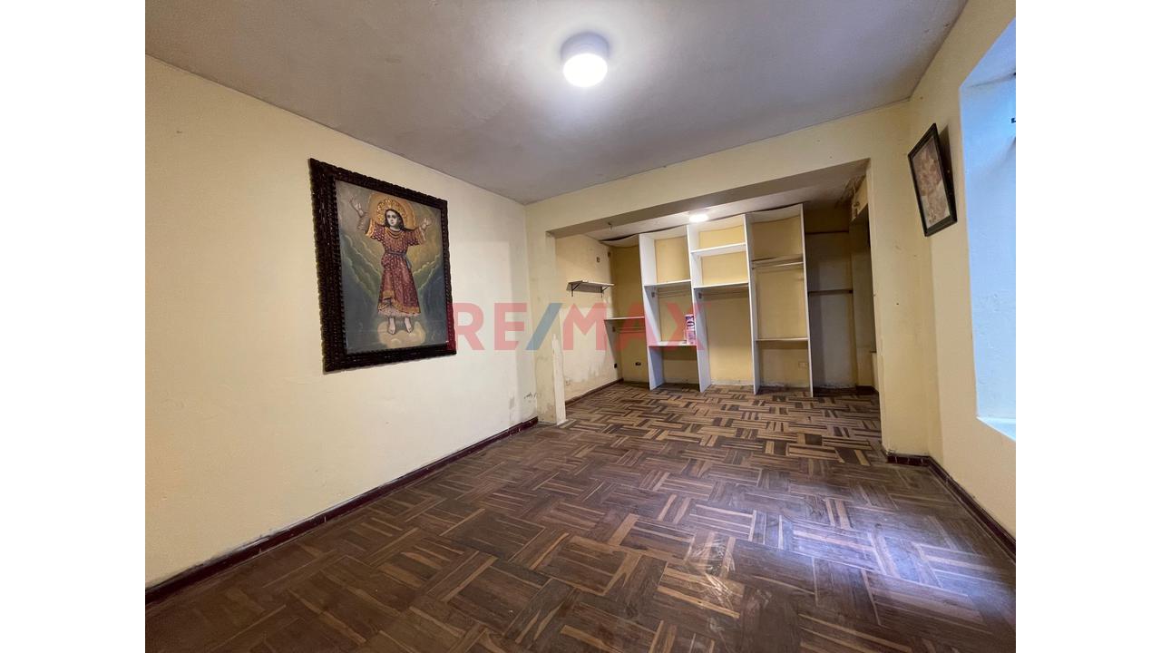 Se Alquila Departamento De 150M2 Con Cochera En Primer Piso Frente A Parque — foto 8
