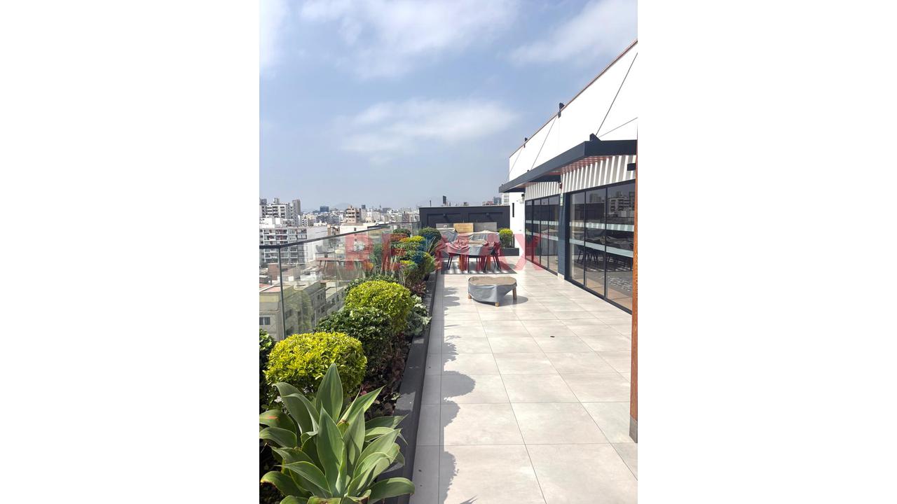 Estreno En Miraflores / Primer Piso Con Terraza/ No Paga Alcabala — foto 8