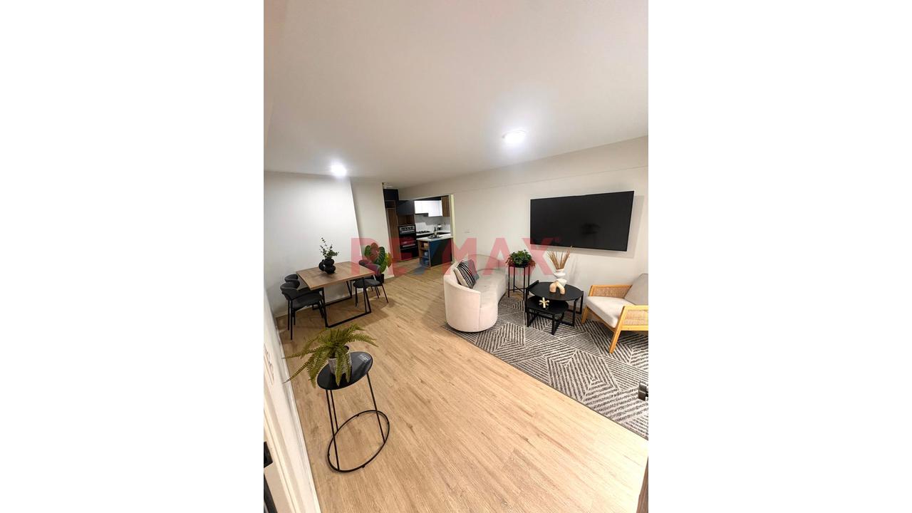 Estreno En Miraflores / Primer Piso Con Terraza/ No Paga Alcabala — foto 5