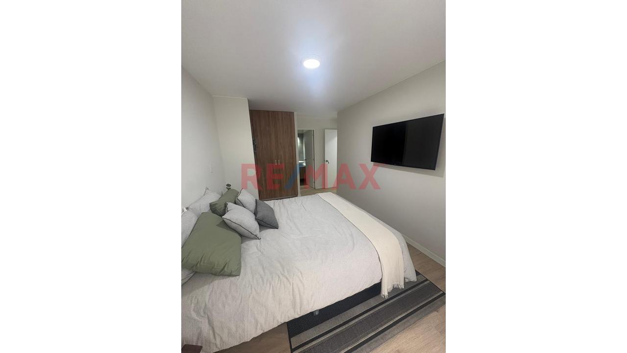 Estreno En Miraflores / Primer Piso Con Terraza/ No Paga Alcabala — foto 3