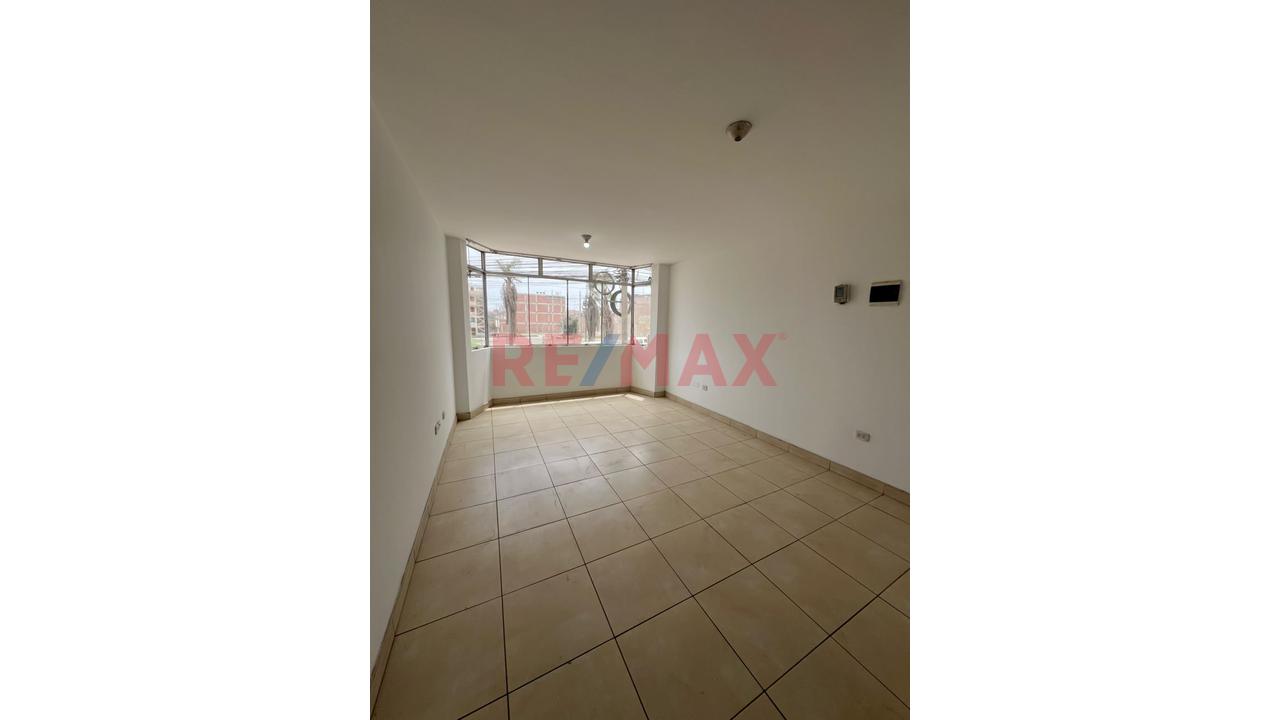 Departamento En Avenida Principal Saco Rojas - 6