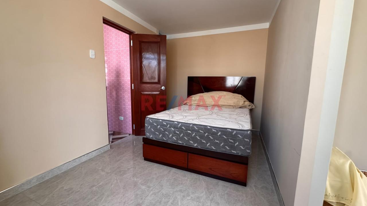 Casa En Venta Con Estacionamiento | Derrama Magisterial - 11
