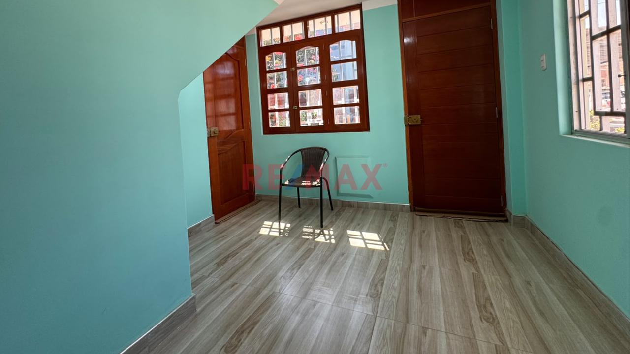 Casa En Venta Con Estacionamiento | Derrama Magisterial - 7