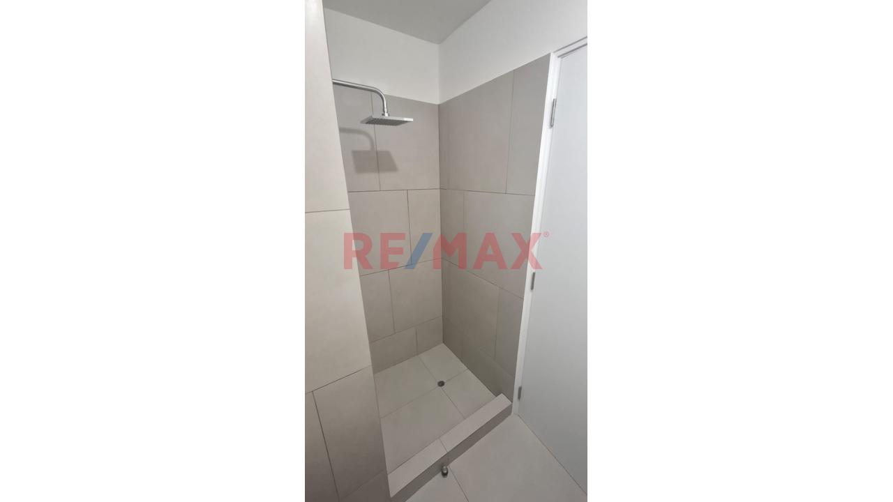 Se Vende Departamento En Estreno + 3 Dormitorios + 2 Estacionamientos A Una Cuadra Del Campo De Marte — foto 15