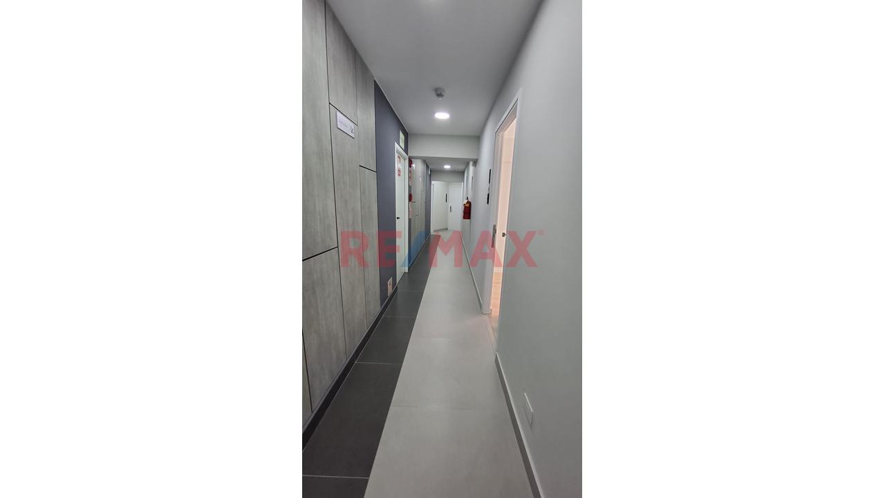 Se Vende Departamento En Estreno + 3 Dormitorios + 2 Estacionamientos A Una Cuadra Del Campo De Marte — foto 6