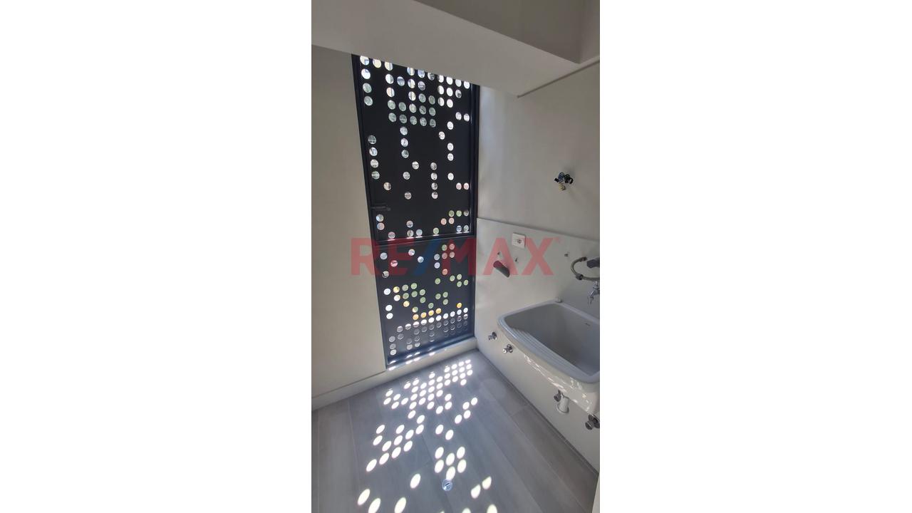 Se Vende Departamento En Estreno + 3 Dormitorios + 2 Estacionamientos A Una Cuadra Del Campo De Marte — foto 11