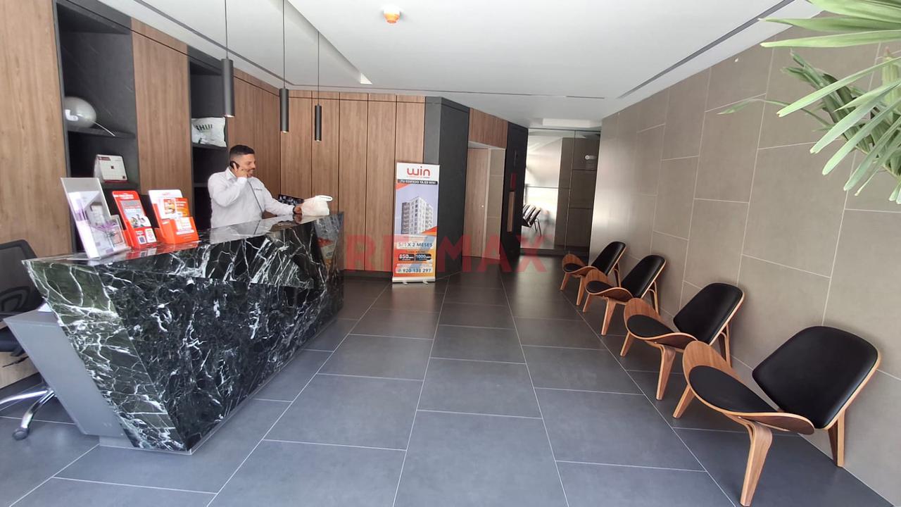 Se Vende Departamento En Estreno + 3 Dormitorios + 2 Estacionamientos A Una Cuadra Del Campo De Marte — foto 4