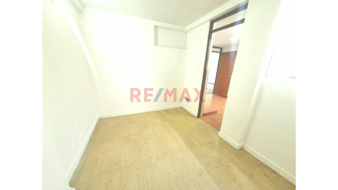Vendo Departamento De 68 M² En Surco: Conectividad | Frente A Wong Y A Pasos Del Metro — foto 8