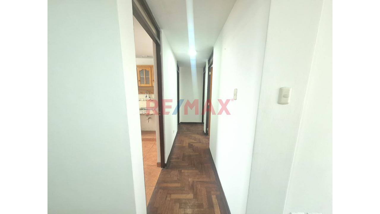 Vendo Departamento De 68 M² En Surco: Conectividad | Frente A Wong Y A Pasos Del Metro — foto 5
