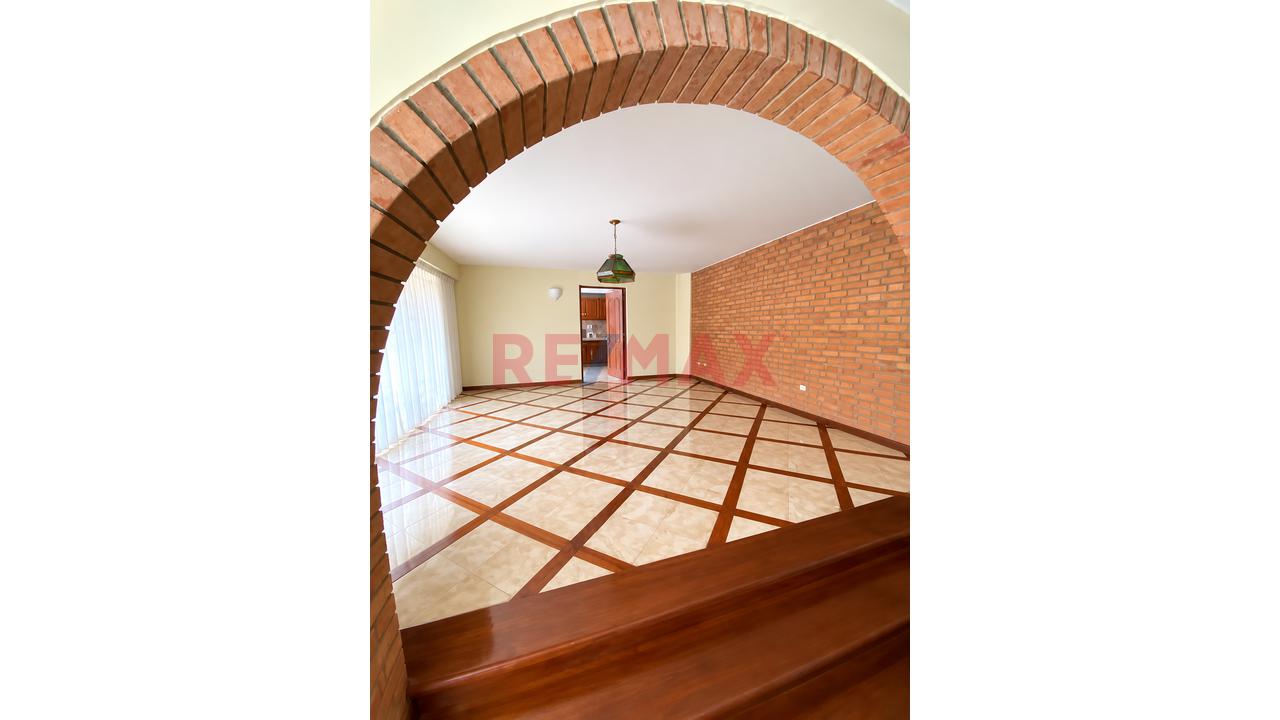 Casa Con Piscina En Rinconada Del Lago | Espacios Para Disfrutar, Compartir Y Vivir Con Privacidad — foto 3