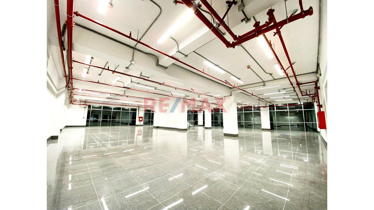 Alquilo Locales Comerciales En Edificio Balta: 1Er Piso,2Do Piso, Y 3Er Piso - 5