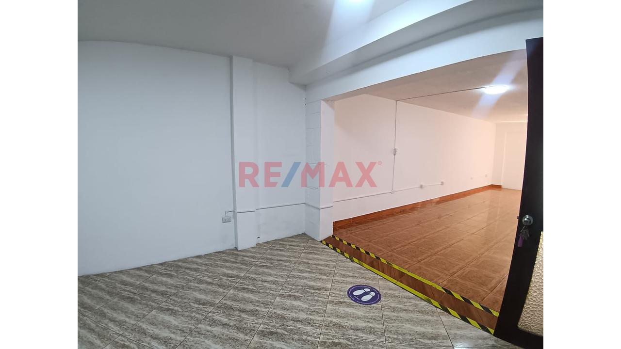 Local Comercial De 150 M² En Av. Aviación | Frente A La Videna | Límite La Victoria Y San Luis — foto 6