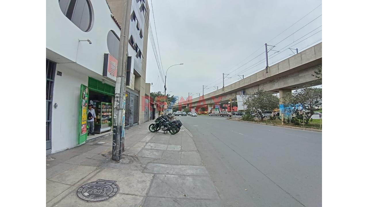Local Comercial De 150 M² En Av. Aviación | Frente A La Videna | Límite La Victoria Y San Luis — foto 15