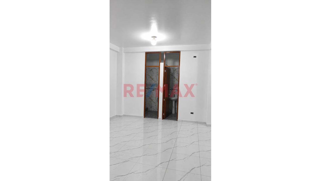 📣Alquiler De Amplio Local Comercial En Primer Piso En Av Revolucion — foto 4