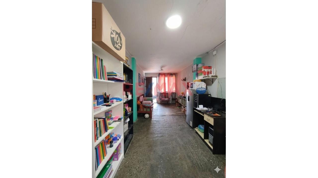 Venta Casa De 2 Pisos - 120Mts2- Espalda Comisaria Bayovar - 9