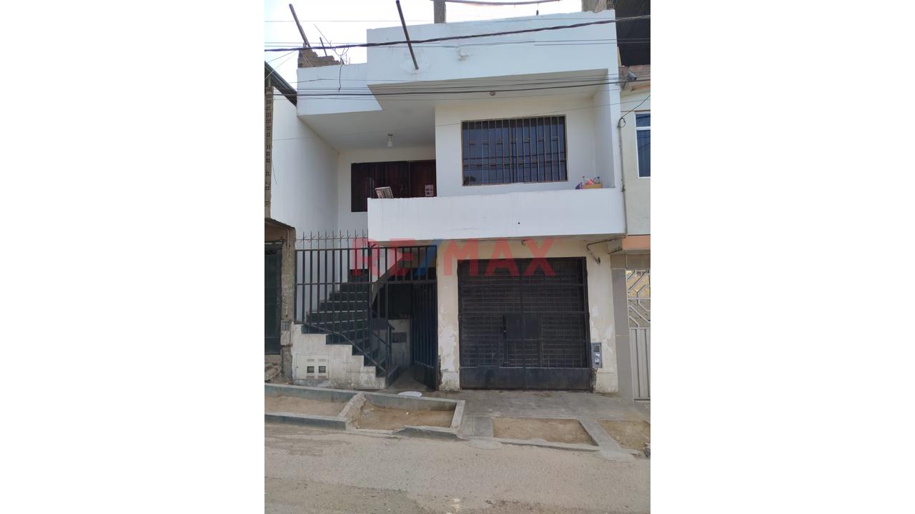 Venta Casa De 2 Pisos - 120Mts2- Espalda Comisaria Bayovar - 14