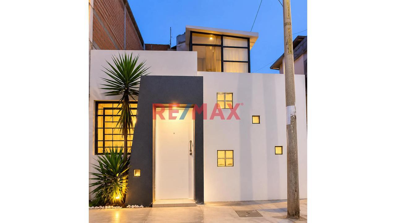 🏡 Casa Amoblada En Alquiler – Urb. Villa Santa María 🔑