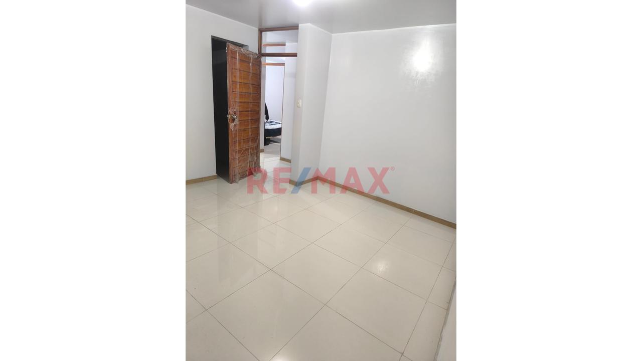 Se Alquila Casa De 182 M² Con Cochera En Urb. Los Libertadores Smp — foto 2