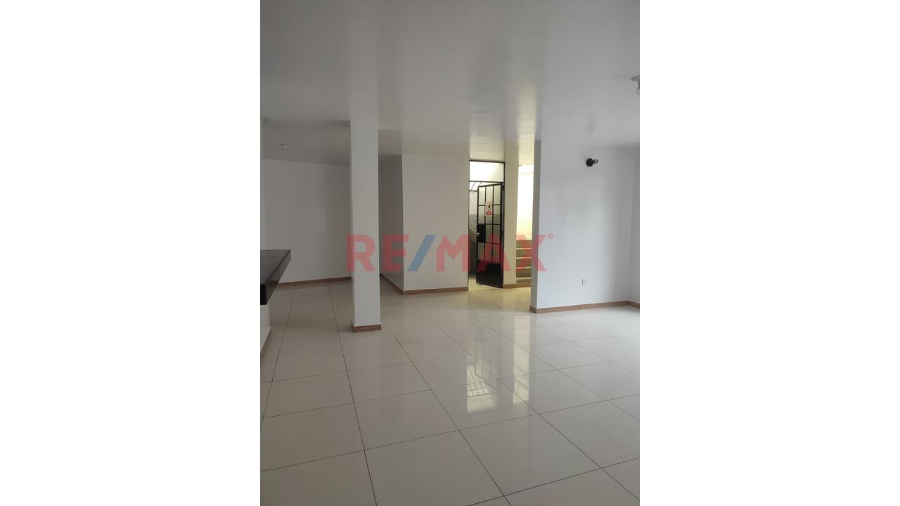 Se Alquila Casa De 182 M² Con Cochera En Urb. Los Libertadores Smp - 19