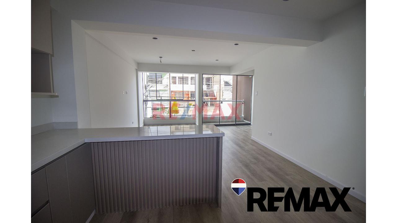 Se Vende Departamento Sexto Piso Estreno Frente A Parque San Juan De Miraflores - 17