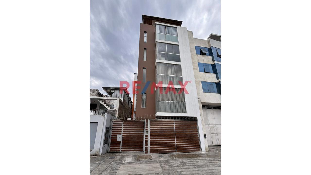 🏡 ¡Departamento En Venta – Urb. San Vicente! - 1