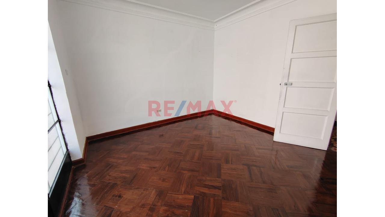 Alquilo Casa 209M2 En Pueblo Libre - 17