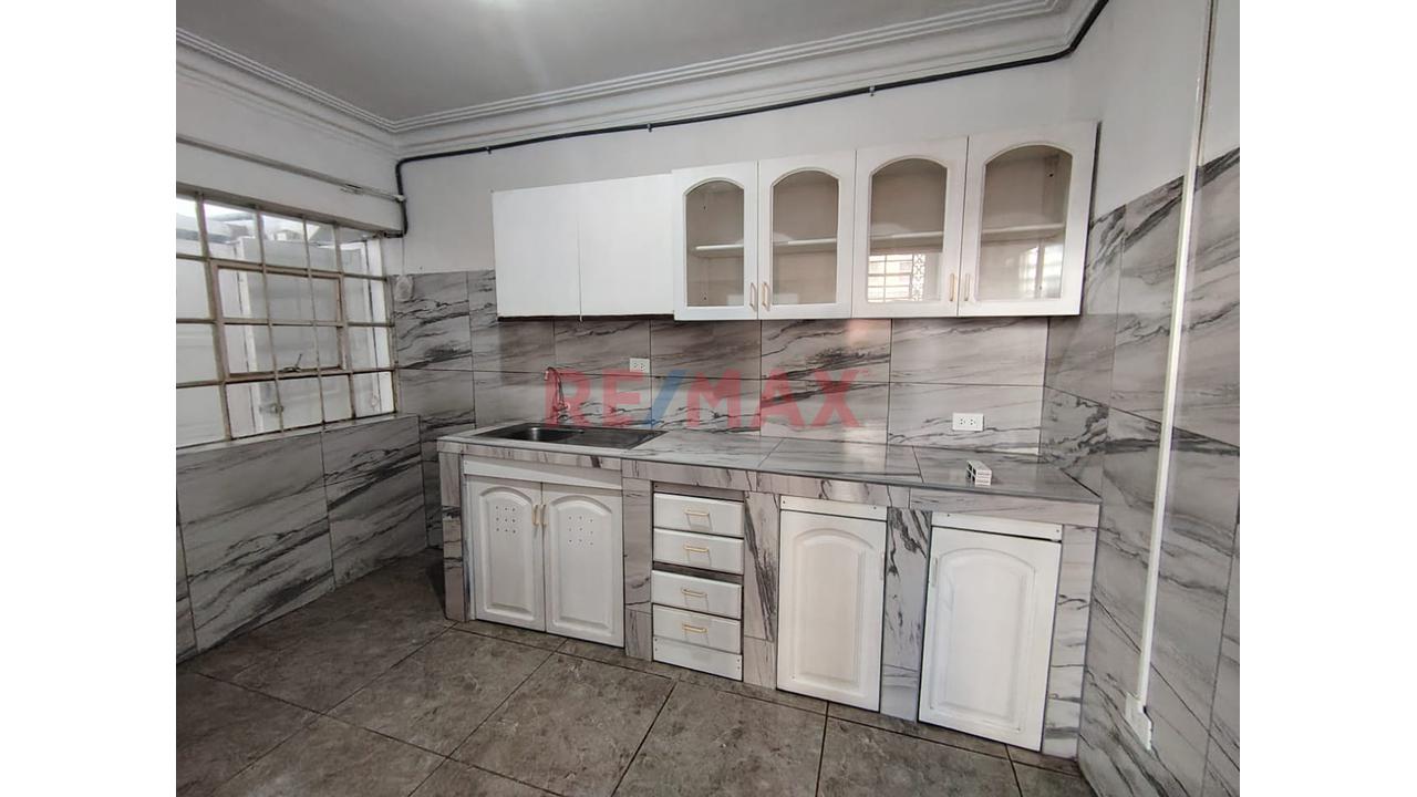 Alquilo Casa 209M2 En Pueblo Libre - 16