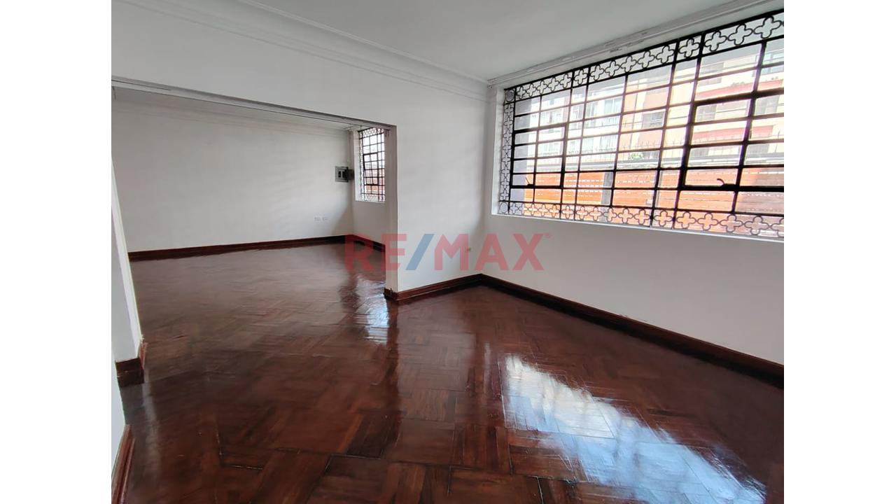 Alquilo Casa 209M2 En Pueblo Libre - 11