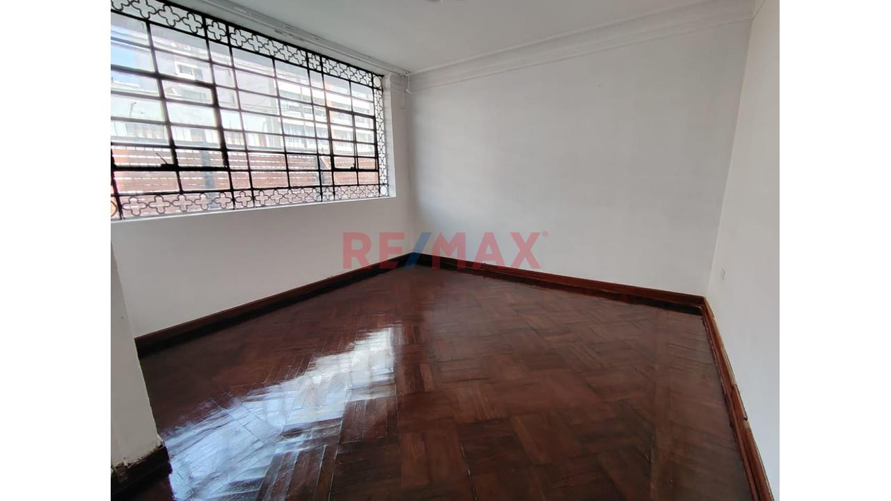 Alquilo Casa 209M2 En Pueblo Libre - 10