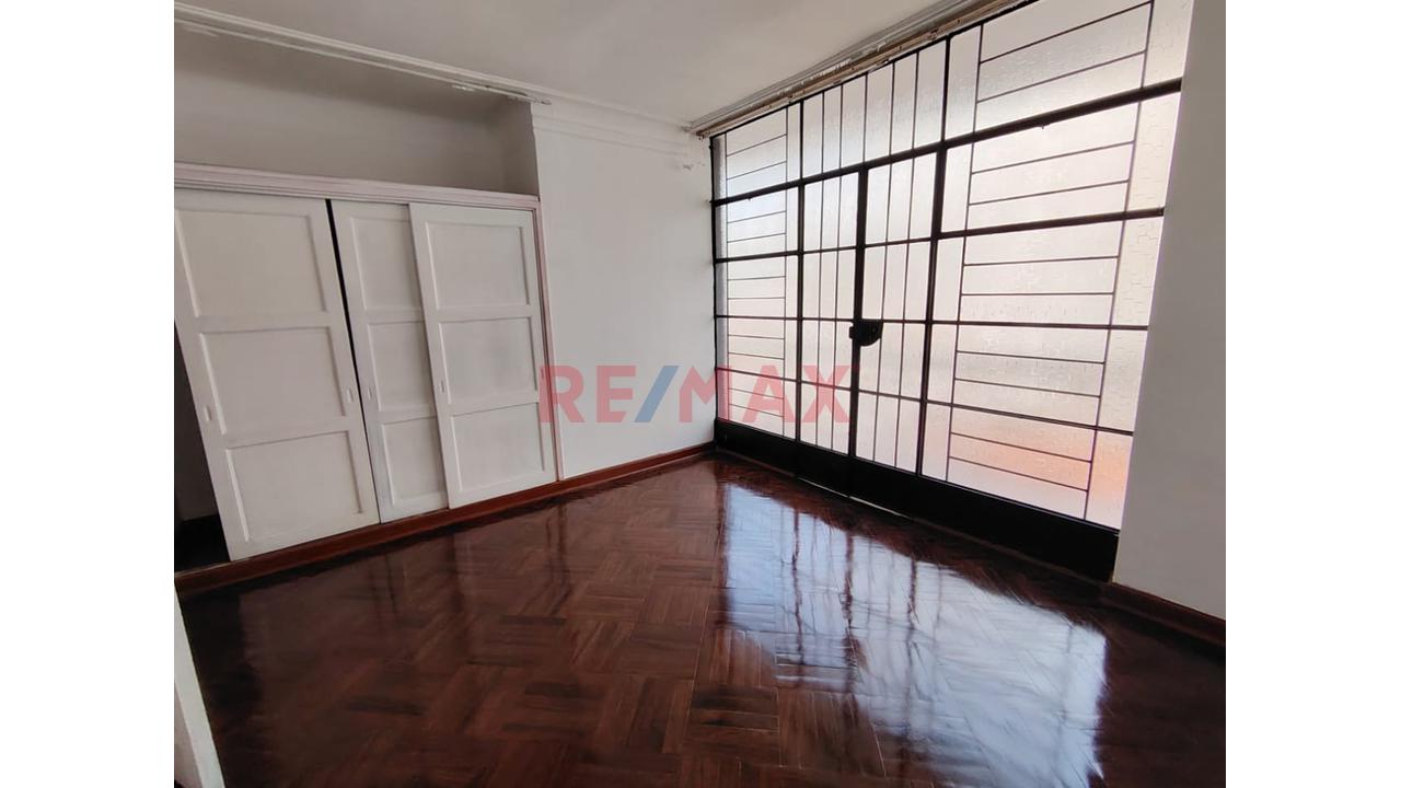 Alquilo Casa 209M2 En Pueblo Libre - 15