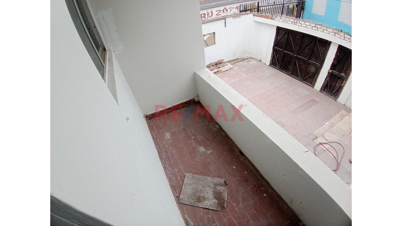 🏡 La Perla | Casa De 3 Pisos Con 6 Habitaciones, Cochera Para 2 Autos Y Potencial Para 5 Pisos — foto 10