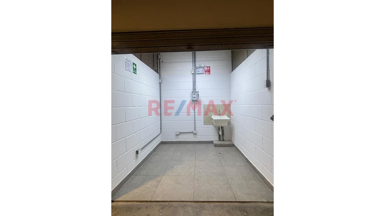 Vendo Local Comercial En Primer Piso De Colonial Market! Negociable - 2