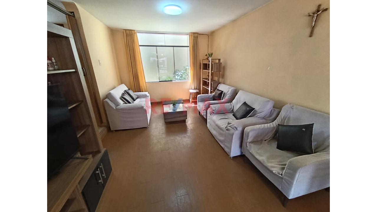 Casa En Venta Av. Principal - Jacobo Hunter - 8
