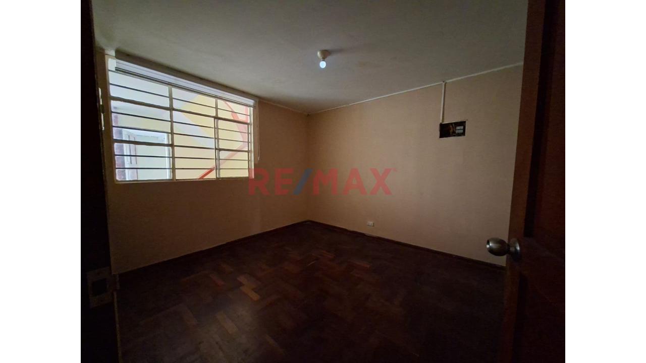 Alquiler De Departamento Para Estudio Profesional / Creativo A 1 Cuadra De Plaza San Miguel — foto 5