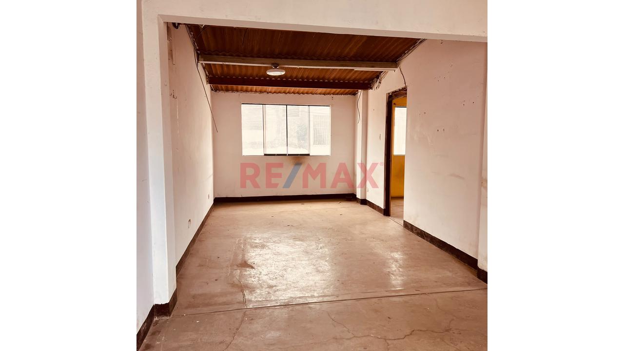 Venta Casa En Villa Maria Del Triunfo - 4