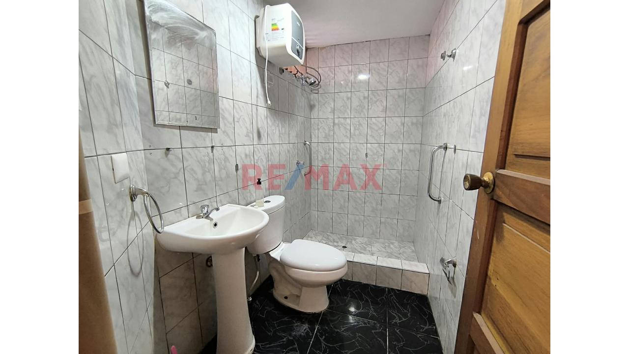 Casa De 2 Pisos En Alquiler En Chorrillos Urb Santa Leonor — foto 13
