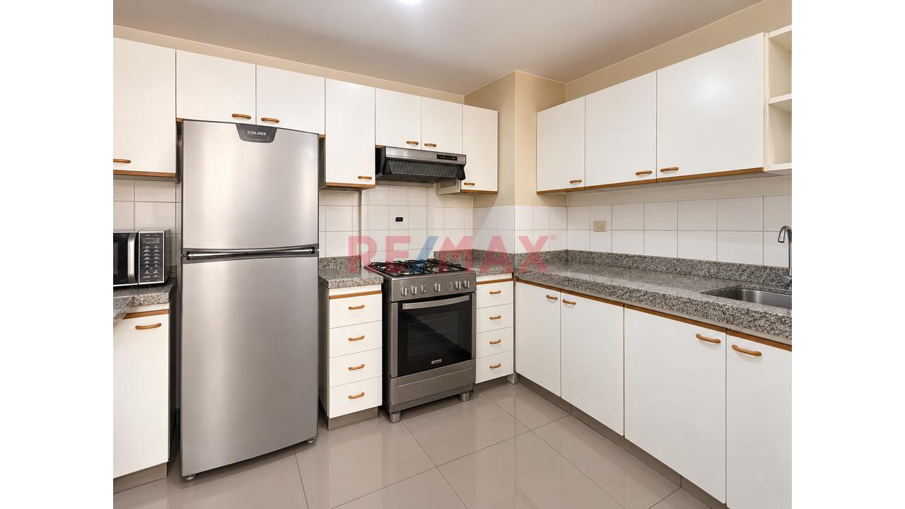 Oportunidad Dpto Venta En Las Torres De Limatambo- 3 Dor. + Cochera - 6