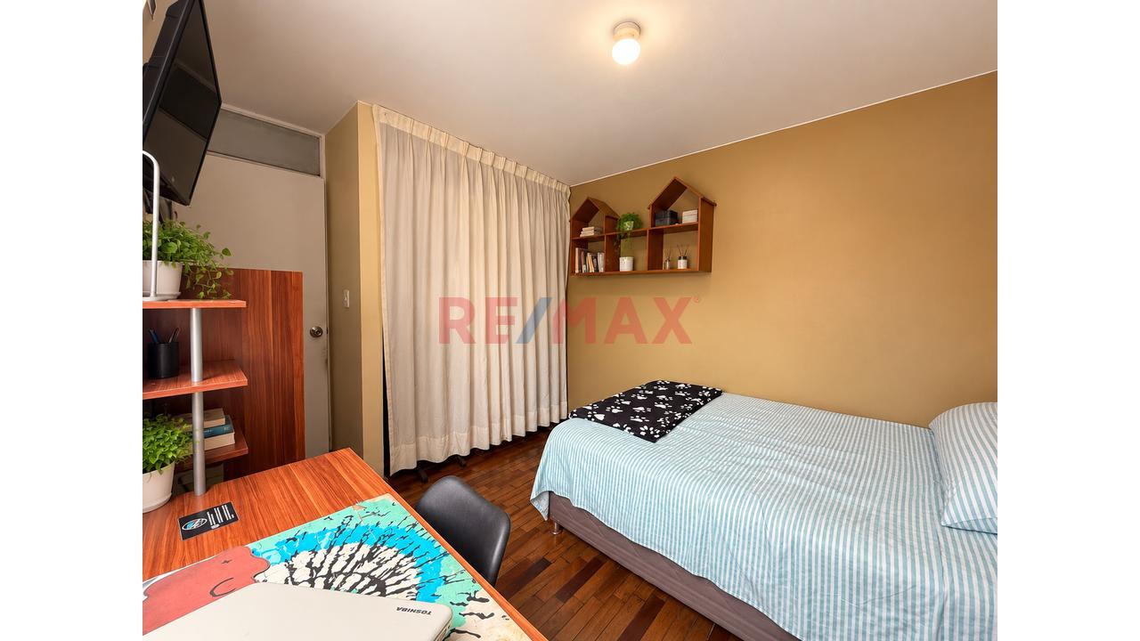 Oportunidad Dpto Venta En Las Torres De Limatambo- 3 Dor. + Cochera - 10
