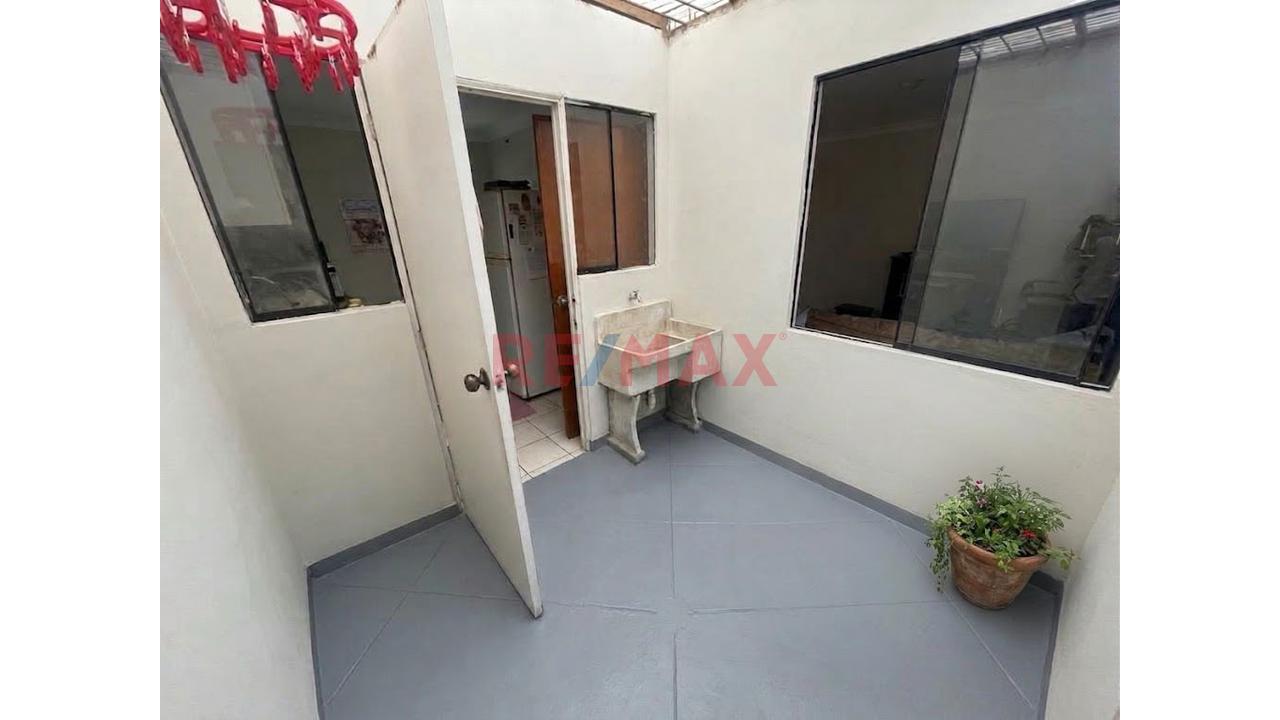 Venta Casa 90 M2 – Estancia De Lurin – Frente A Parque - 9