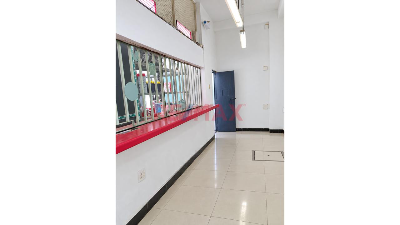🔥 Local Comercial De 3 Pisos En Alquiler – En Plena Avenida - Pachacutec 🔥 - 10