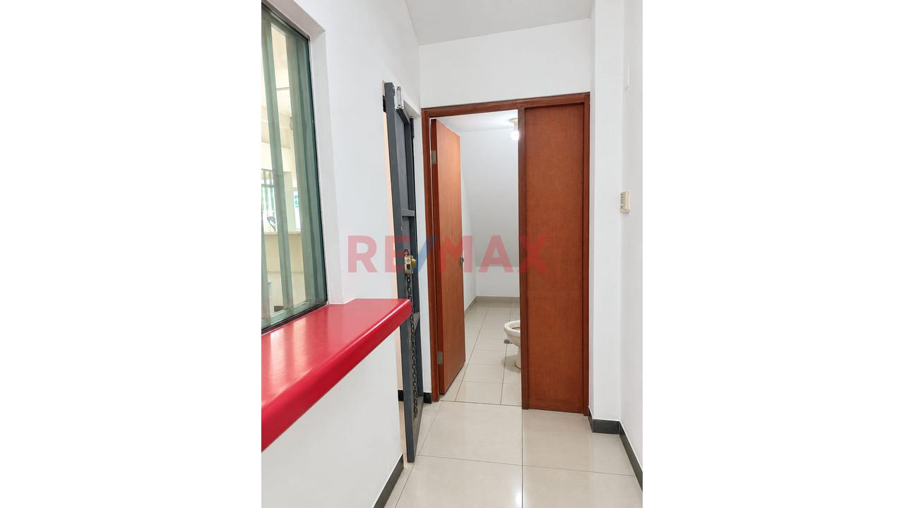🔥 Local Comercial De 3 Pisos En Alquiler – En Plena Avenida - Pachacutec 🔥 - 6