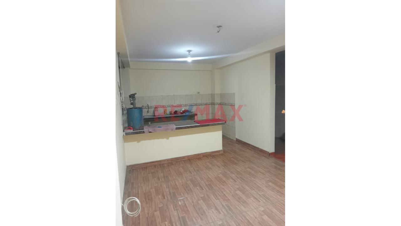 Se Alquila Depa En 2Do Piso En Sjm - 4