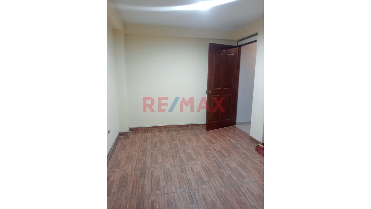 Se Alquila Depa En 2Do Piso En Sjm - 5