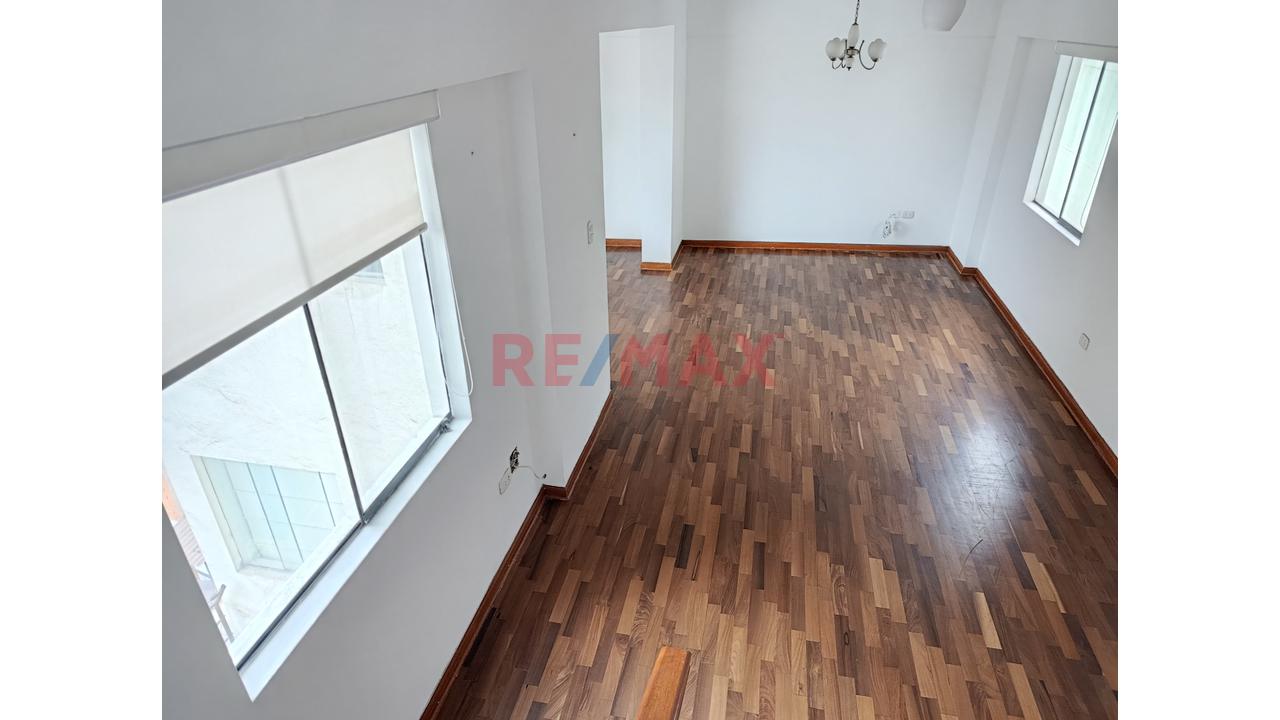Vendo Hermoso Duplex Con Cochera En San Borja - 9