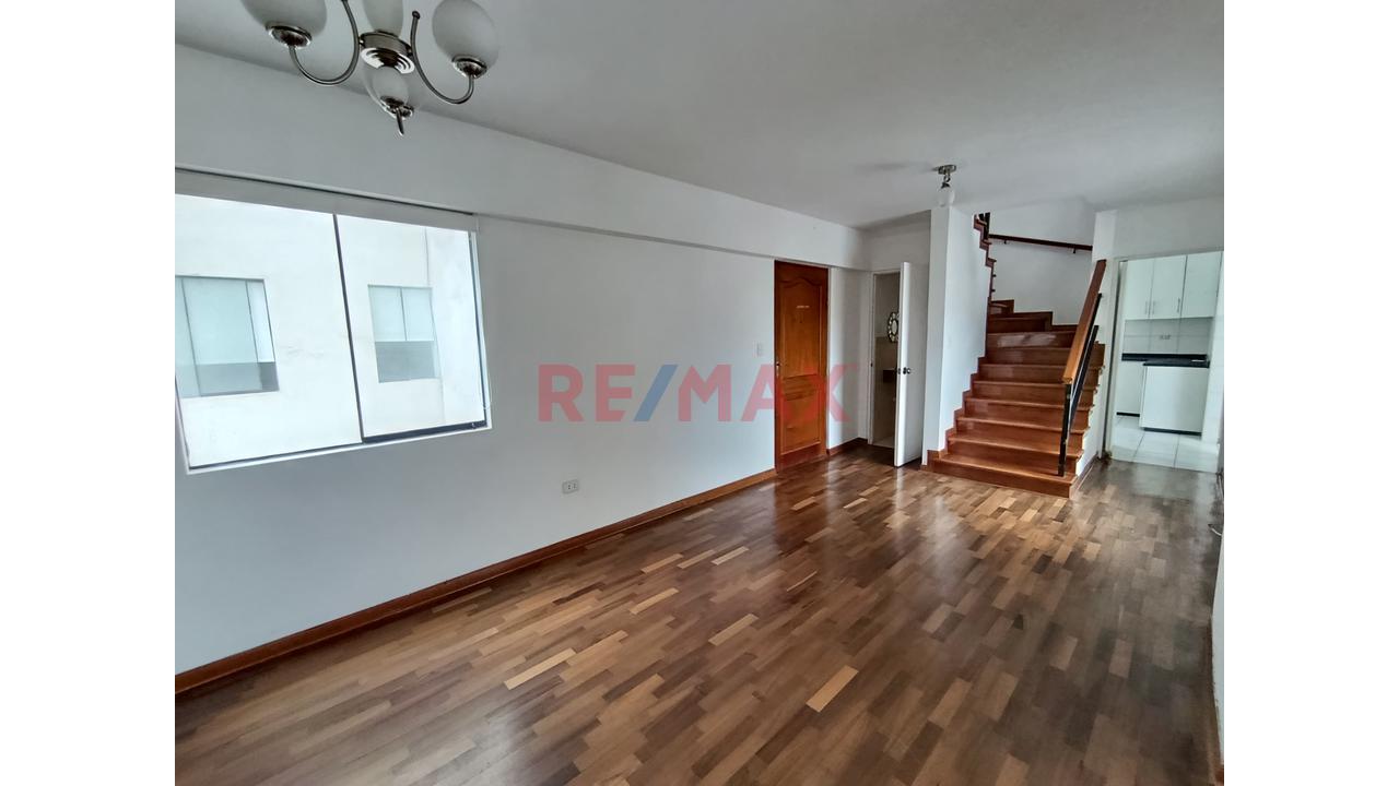 Vendo Hermoso Duplex Con Cochera En San Borja - 3