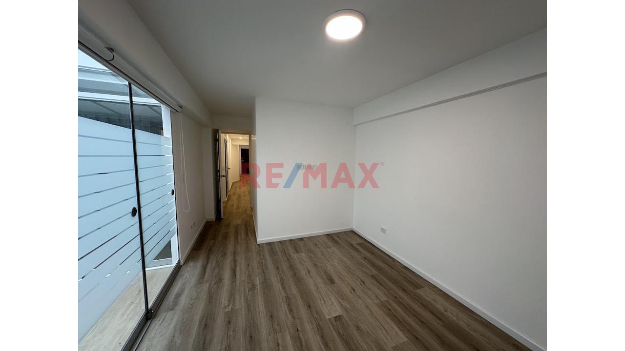 Vendo Departamento 1Er Piso - 12