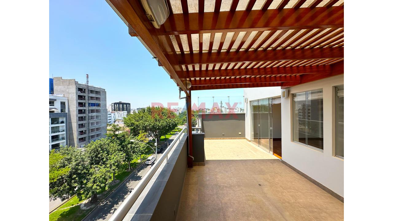 Exclusivo Departamento Con Amplia Terraza En San Isidro – 157.80 M² - Ascensor Directo — foto 12