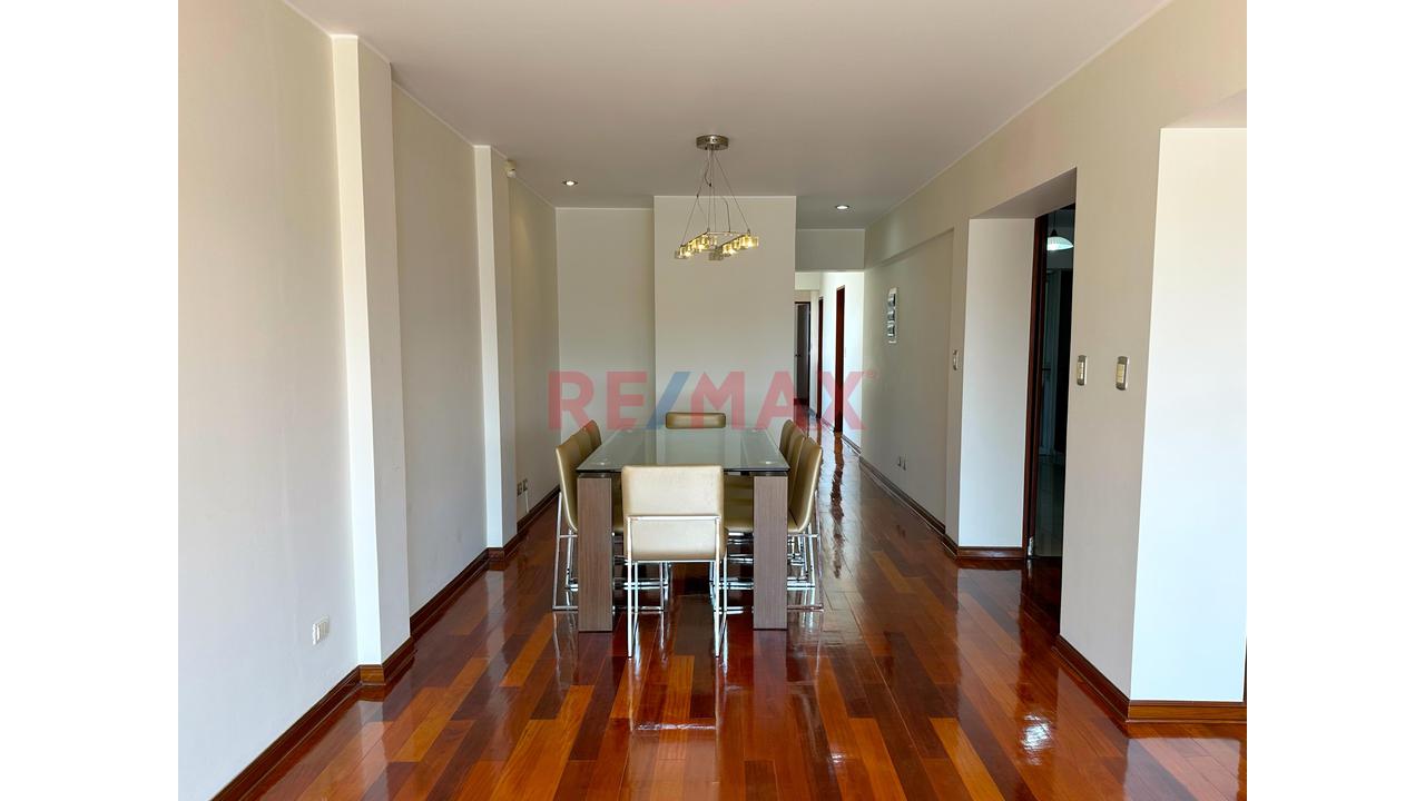 Exclusivo Departamento Con Amplia Terraza En San Isidro – 157.80 M² - Ascensor Directo — foto 2